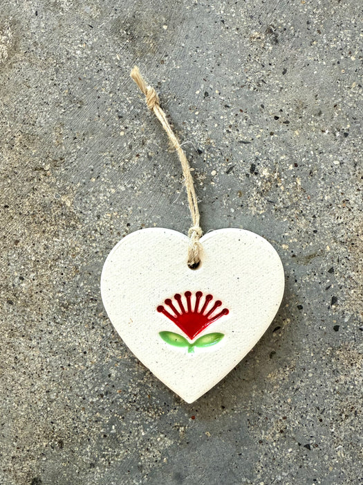 Pōhutukawa heart