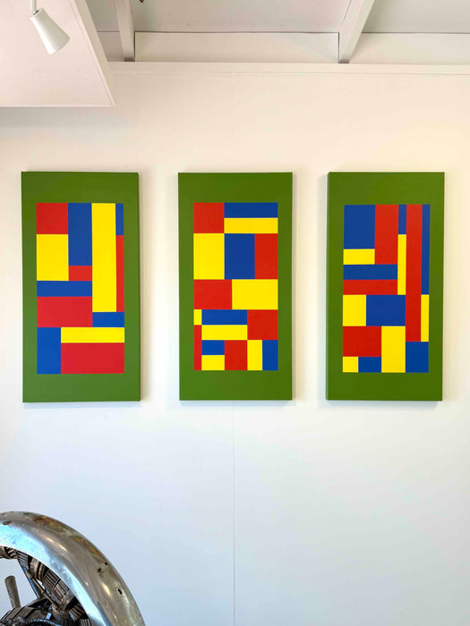 Modular Grid Of Primary Colours With Green I by Max Nasmith