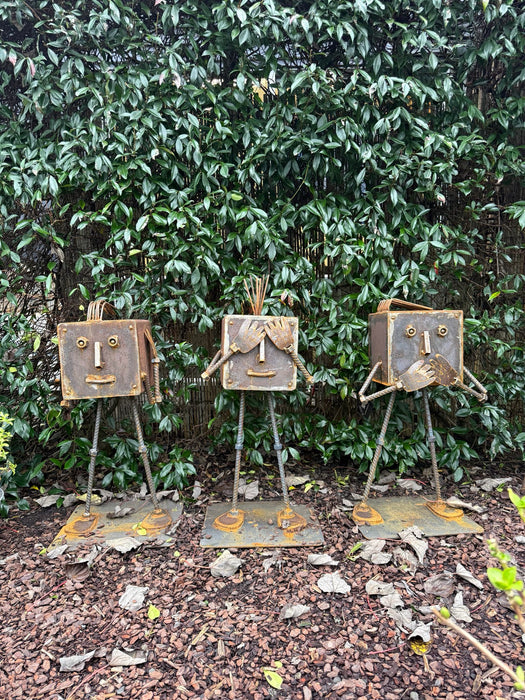 Three Wise Keyboard Warriors