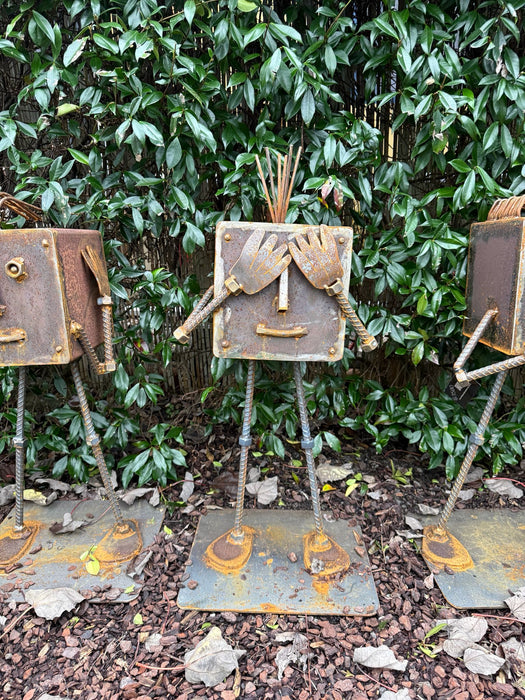 Three Wise Keyboard Warriors