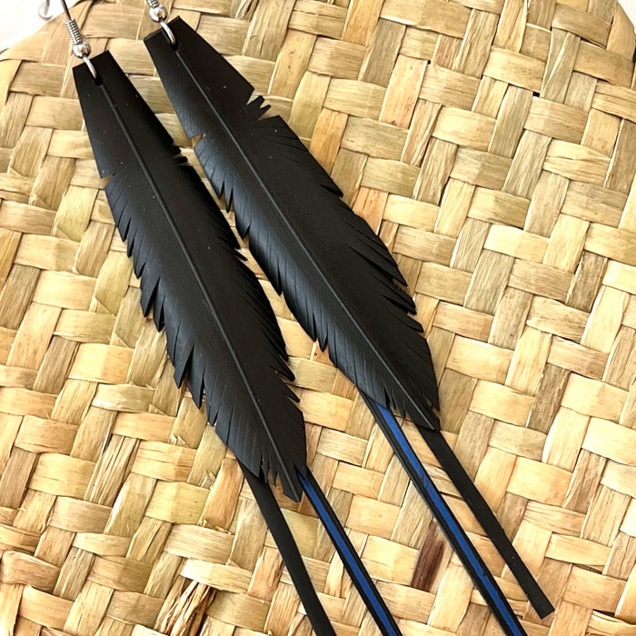 Small Feathers with Strands